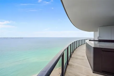 18555 Collins Avenue Sunny Isles Beach FL 33160