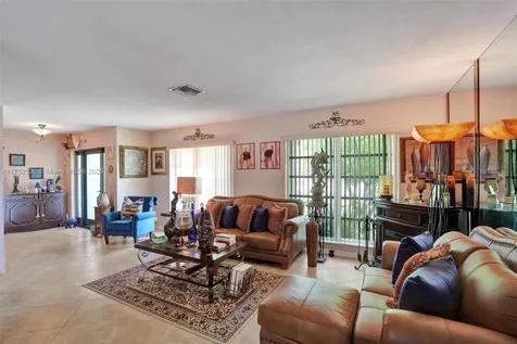 7260 SW 20th Street Plantation FL 33317
