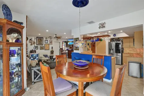 7260 SW 20th Street Plantation FL 33317