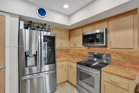 7260 SW 20th Street Plantation FL 33317