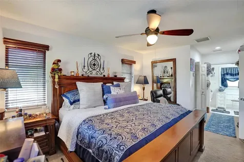 7260 SW 20th Street Plantation FL 33317
