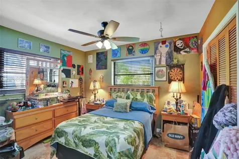 7260 SW 20th Street Plantation FL 33317