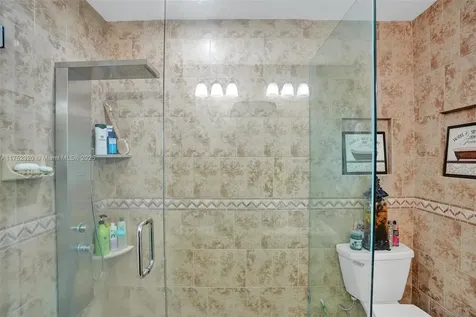 7260 SW 20th Street Plantation FL 33317