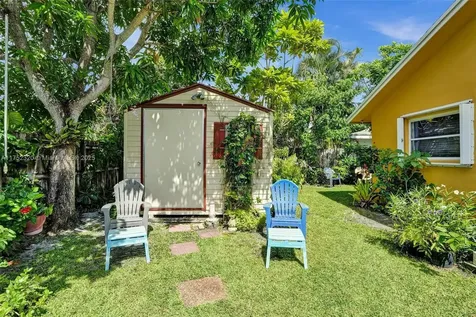 7260 SW 20th Street Plantation FL 33317