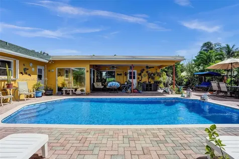 7260 SW 20th Street Plantation FL 33317