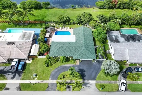 7260 SW 20th Street Plantation FL 33317