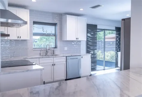 12330 NW 30th Street Sunrise FL 33323