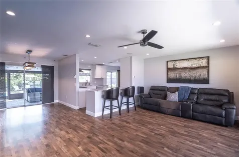 12330 NW 30th Street Sunrise FL 33323