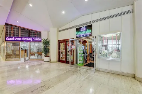 825 Brickell Bay Drive Miami FL 33131