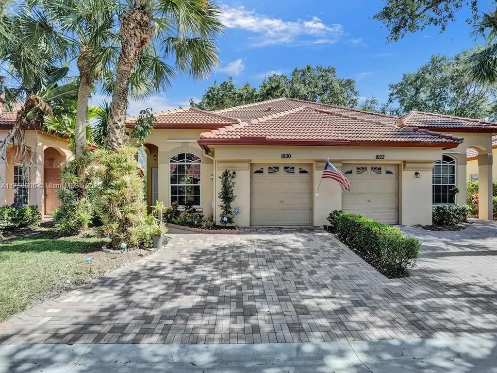 1020 Via Jardin Riviera Beach FL 33418