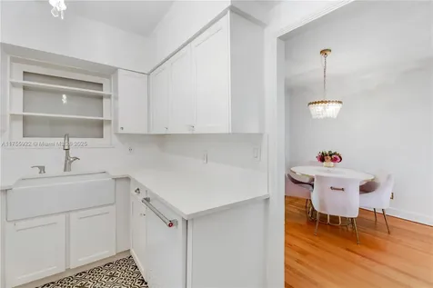 2159 SW 23rd Street Miami FL 33145
