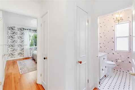 2159 SW 23rd Street Miami FL 33145