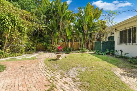 2159 SW 23rd Street Miami FL 33145