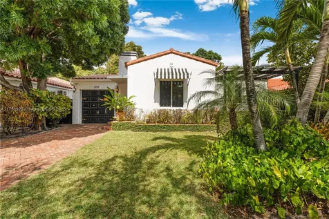 2159 SW 23rd Street Miami FL 33145