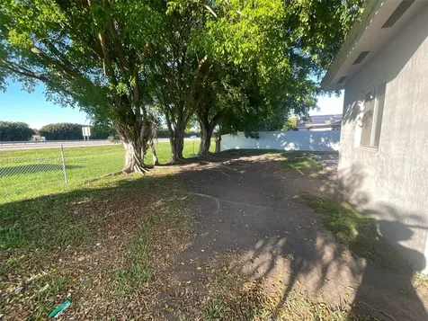510 SE 12th Terrace Homestead FL 33033