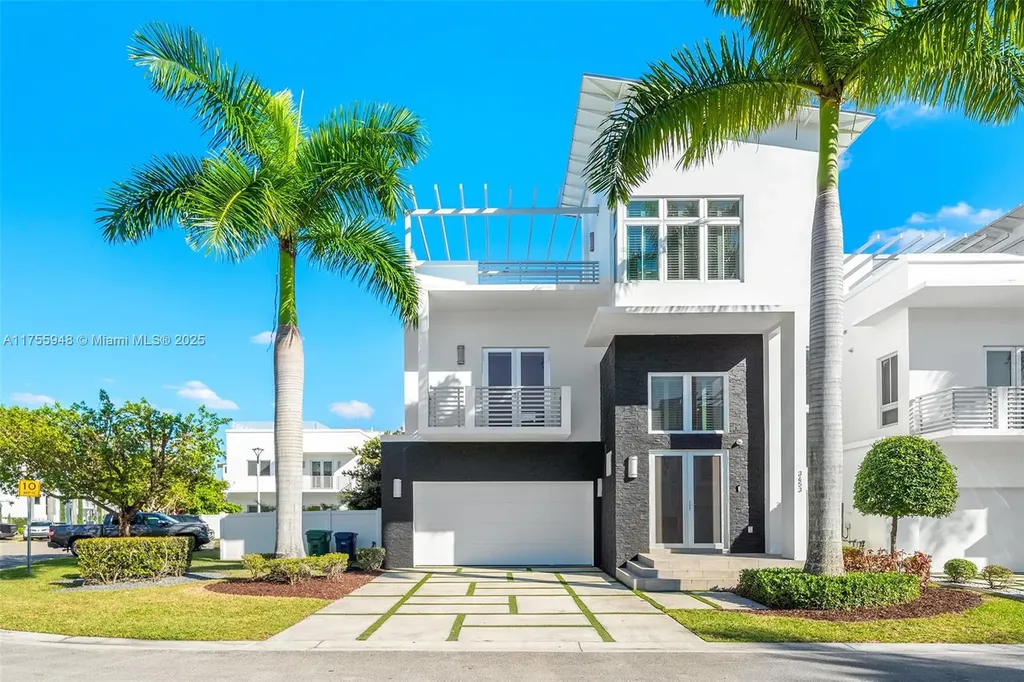 3453 Nw 84th Court Doral, FL