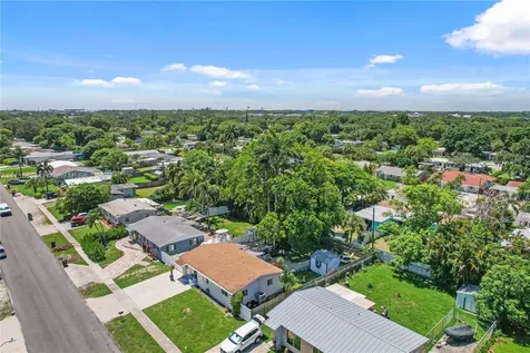 1031 SW 31st Street Fort Lauderdale FL 33315