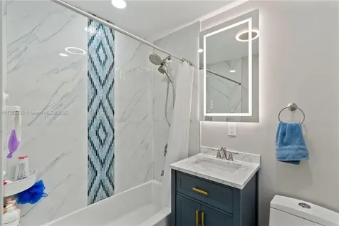 1031 SW 31st Street Fort Lauderdale FL 33315