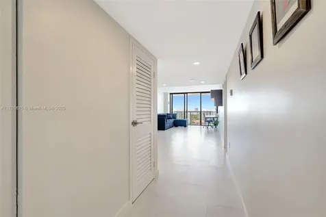3675 N Country Club Drive Aventura FL 33180