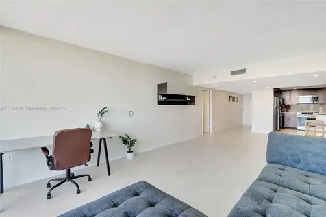 3675 N Country Club Drive Aventura FL 33180