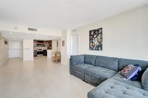 3675 N Country Club Drive Aventura FL 33180