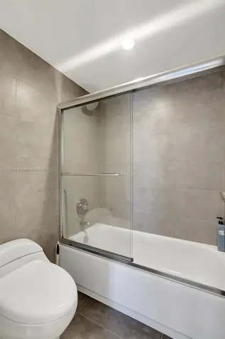 3675 N Country Club Drive Aventura FL 33180