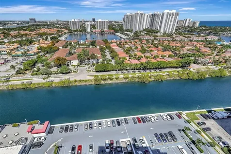 3675 N Country Club Drive Aventura FL 33180