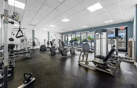 3675 N Country Club Drive Aventura FL 33180