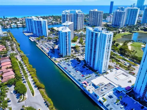 3675 N Country Club Drive Aventura FL 33180