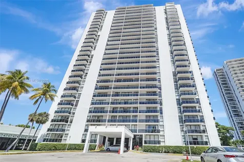 3675 N Country Club Drive Aventura FL 33180