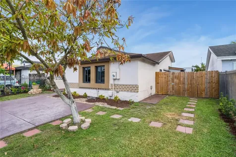 16819 SW 115th Avenue Miami FL 33157
