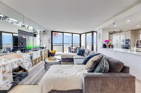 1000 Quayside Terrace Miami FL 33138