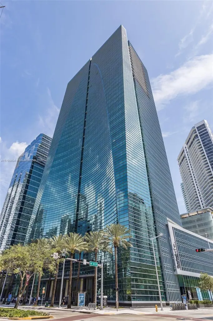 1395 Brickell Avenue Miami FL 33131