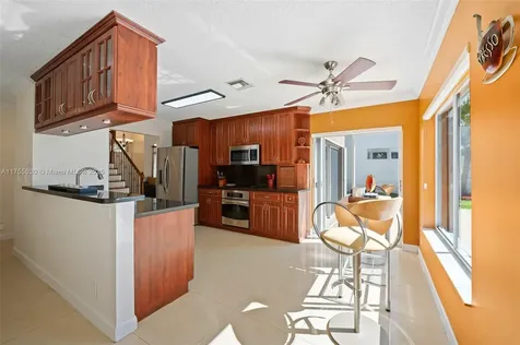 934 SW 176th Terrace Pembroke Pines FL 33029