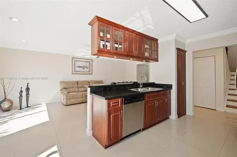 934 SW 176th Terrace Pembroke Pines FL 33029