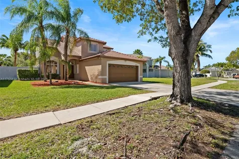 934 SW 176th Terrace Pembroke Pines FL 33029