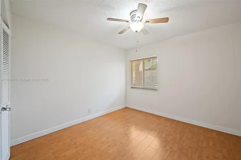934 SW 176th Terrace Pembroke Pines FL 33029