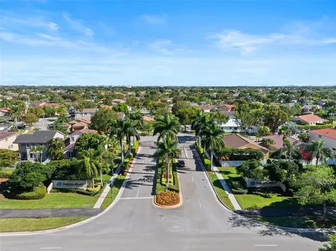 934 SW 176th Terrace Pembroke Pines FL 33029