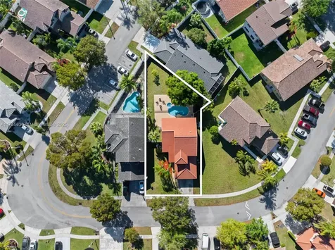 934 SW 176th Terrace Pembroke Pines FL 33029