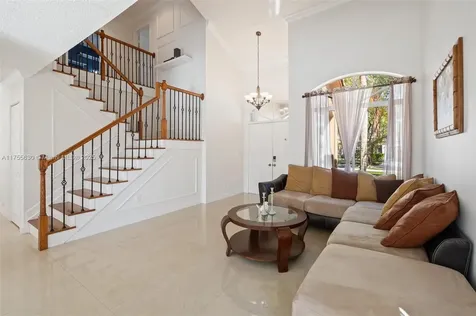 934 SW 176th Terrace Pembroke Pines FL 33029
