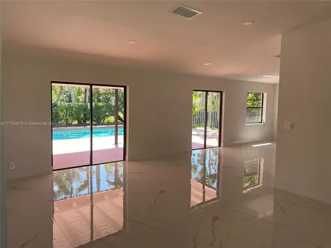 4930 SW 11th Circle Margate FL 33068
