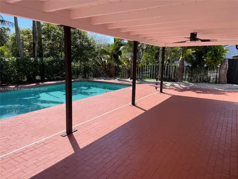 4930 SW 11th Circle Margate FL 33068