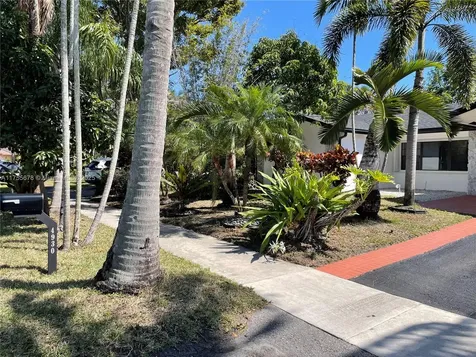 4930 SW 11th Circle Margate FL 33068