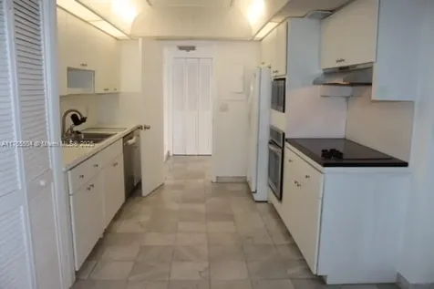 1800 NE 114th Street Miami FL 33181