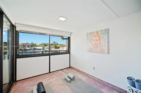 16408 Bridge End Road Miami Lakes FL 33014