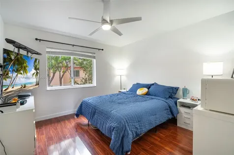 837 NW 208th Drive Pembroke Pines FL 33029