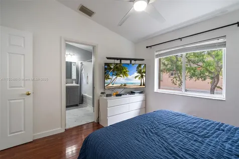 837 NW 208th Drive Pembroke Pines FL 33029
