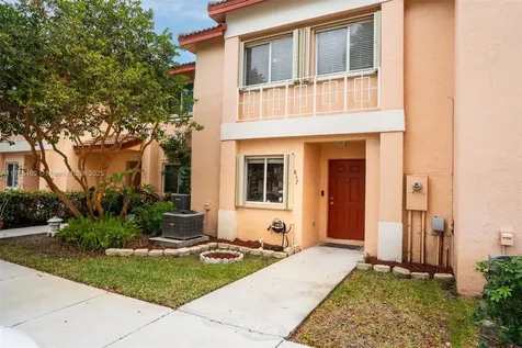 837 NW 208th Drive Pembroke Pines FL 33029