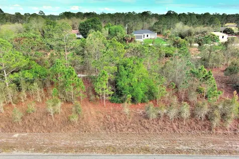 565 Summit Avenue S Lehigh Acres FL 33974
