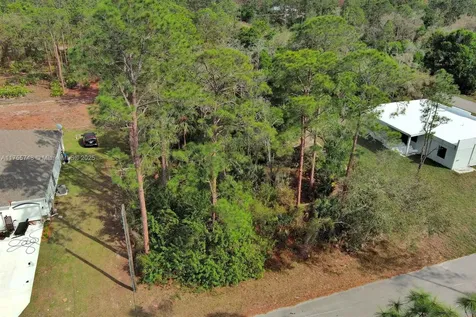 1702 Greenwood Avenue Lehigh Acres FL 33972